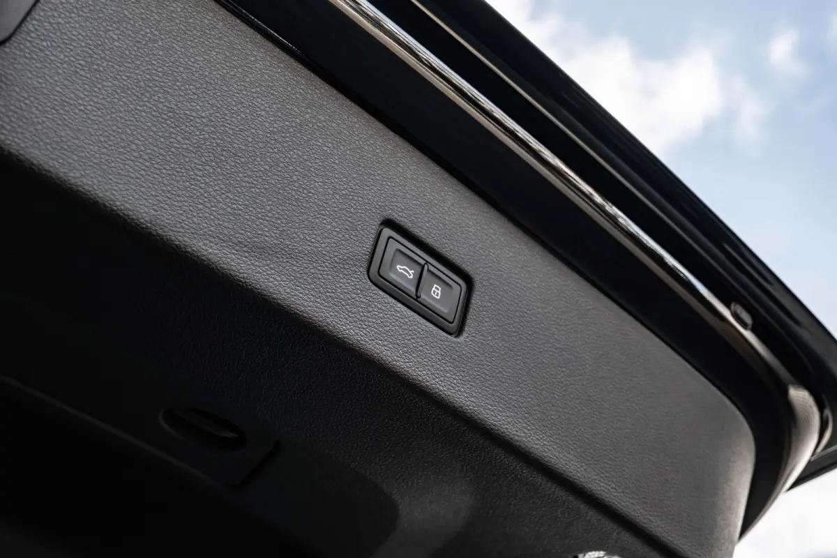 55 TFSI e 290 kW / 394 pk tiptronic quattro Pro Line S | Adaptive air suspension sport | Adaptive cruise control | Audi Connect diensten