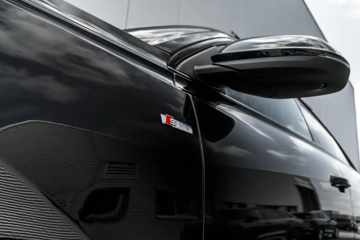 55 TFSI e 290 kW / 394 pk tiptronic quattro Pro Line S | Adaptive air suspension sport | Adaptive cruise control | Audi Connect diensten