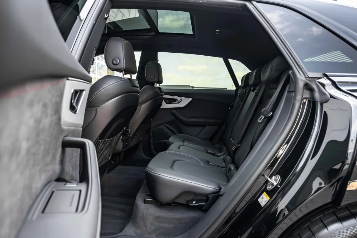 55 TFSI e 290 kW / 394 pk tiptronic quattro Pro Line S | Adaptive air suspension sport | Adaptive cruise control | Audi Connect diensten