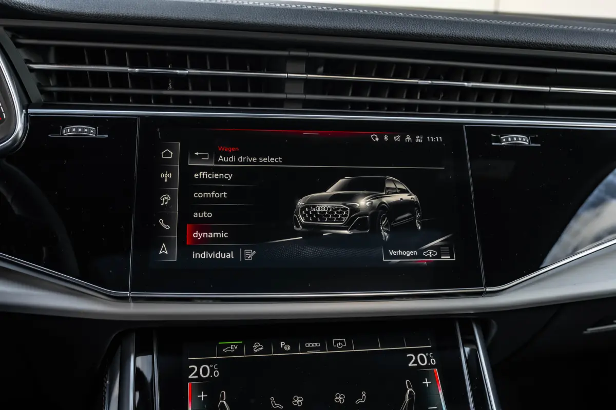 55 TFSI e 290 kW / 394 pk tiptronic quattro Pro Line S | Adaptive air suspension sport | Adaptive cruise control | Audi Connect diensten