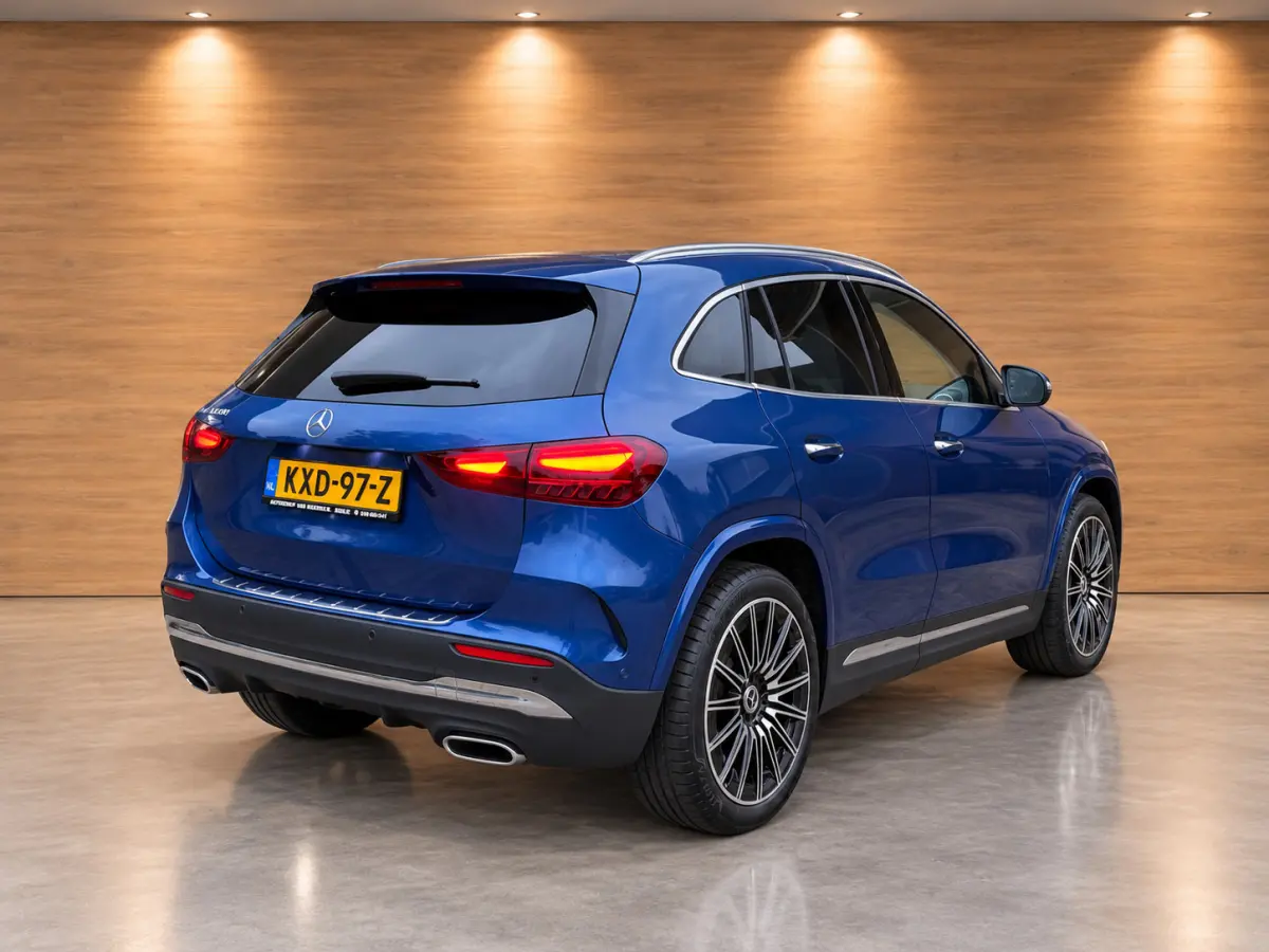 180 AMG Line MILD-HYBRID PANO LEER HEAD UP
