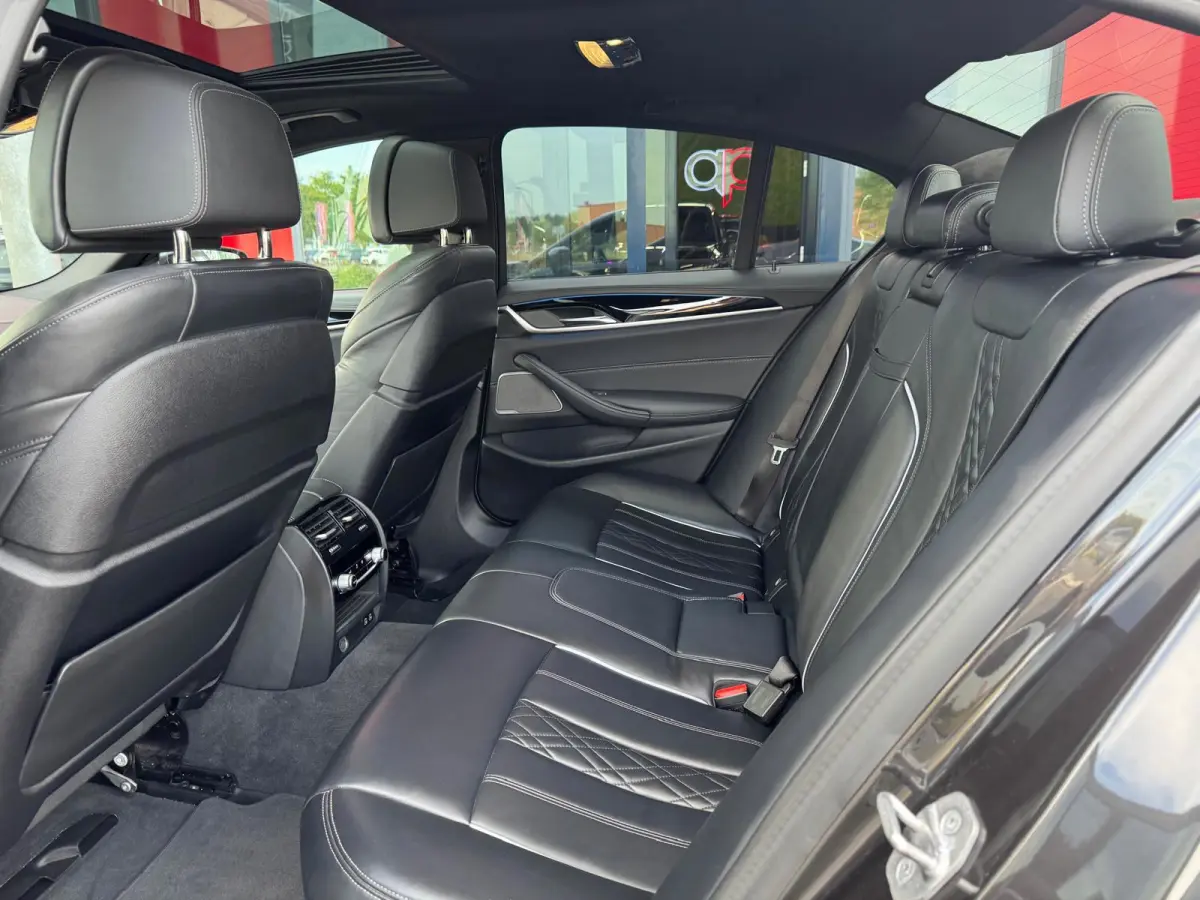545e M-Sport Executive Uniek Vol | Laser Lights | Panorama | Harman/Kardon | Stoelventilatie | Head UP| Trekhaak| BTW