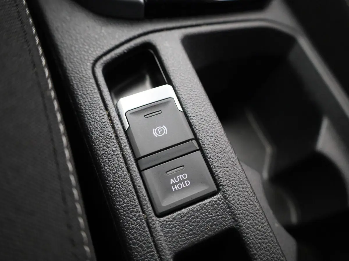 1.0 TSI Life 75 Edition 110 PK | Camera | Adaptive Cruise Control | Parkeersensoren | Apple Carplay | Android Auto | Digital Cockpit Pro | Lichtmetalen velgen |