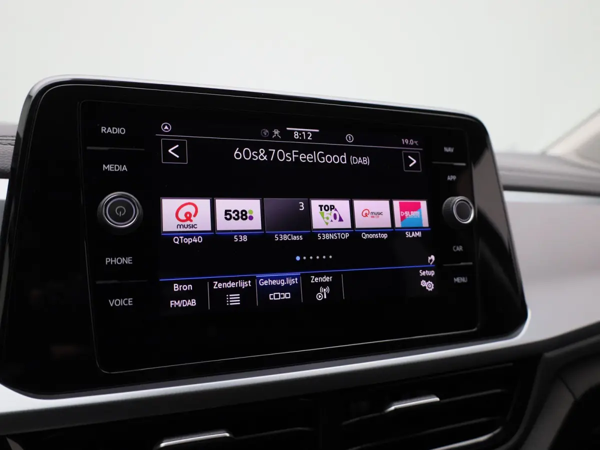 1.0 TSI Life 75 Edition 110 PK | Camera | Adaptive Cruise Control | Parkeersensoren | Apple Carplay | Android Auto | Digital Cockpit Pro | Lichtmetalen velgen |