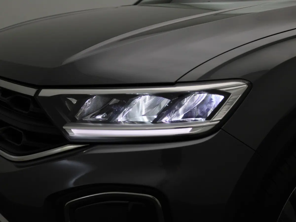 1.0 TSI Life 75 Edition 110 PK | Camera | Adaptive Cruise Control | Parkeersensoren | Apple Carplay | Android Auto | Digital Cockpit Pro | Lichtmetalen velgen |
