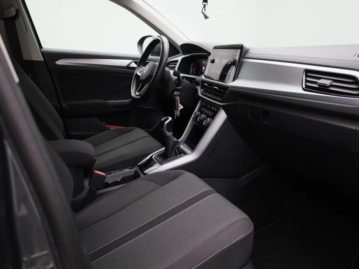 1.0 TSI Life 75 Edition 110 PK | Camera | Adaptive Cruise Control | Parkeersensoren | Apple Carplay | Android Auto | Digital Cockpit Pro | Lichtmetalen velgen |