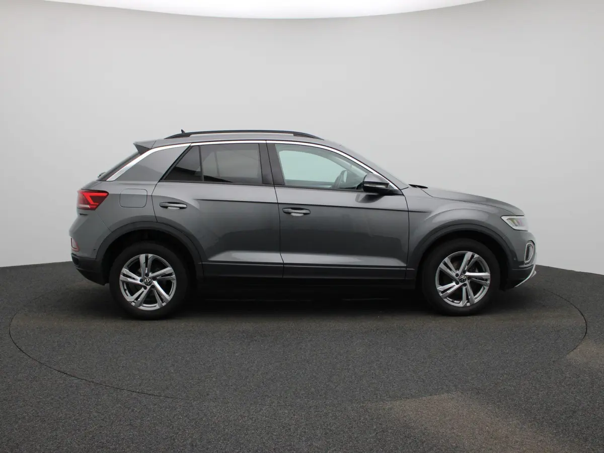 1.0 TSI Life 75 Edition 110 PK | Camera | Adaptive Cruise Control | Parkeersensoren | Apple Carplay | Android Auto | Digital Cockpit Pro | Lichtmetalen velgen |