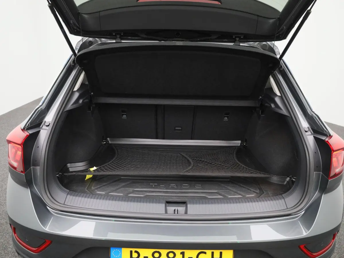 1.0 TSI Life 75 Edition 110 PK | Camera | Adaptive Cruise Control | Parkeersensoren | Apple Carplay | Android Auto | Digital Cockpit Pro | Lichtmetalen velgen |