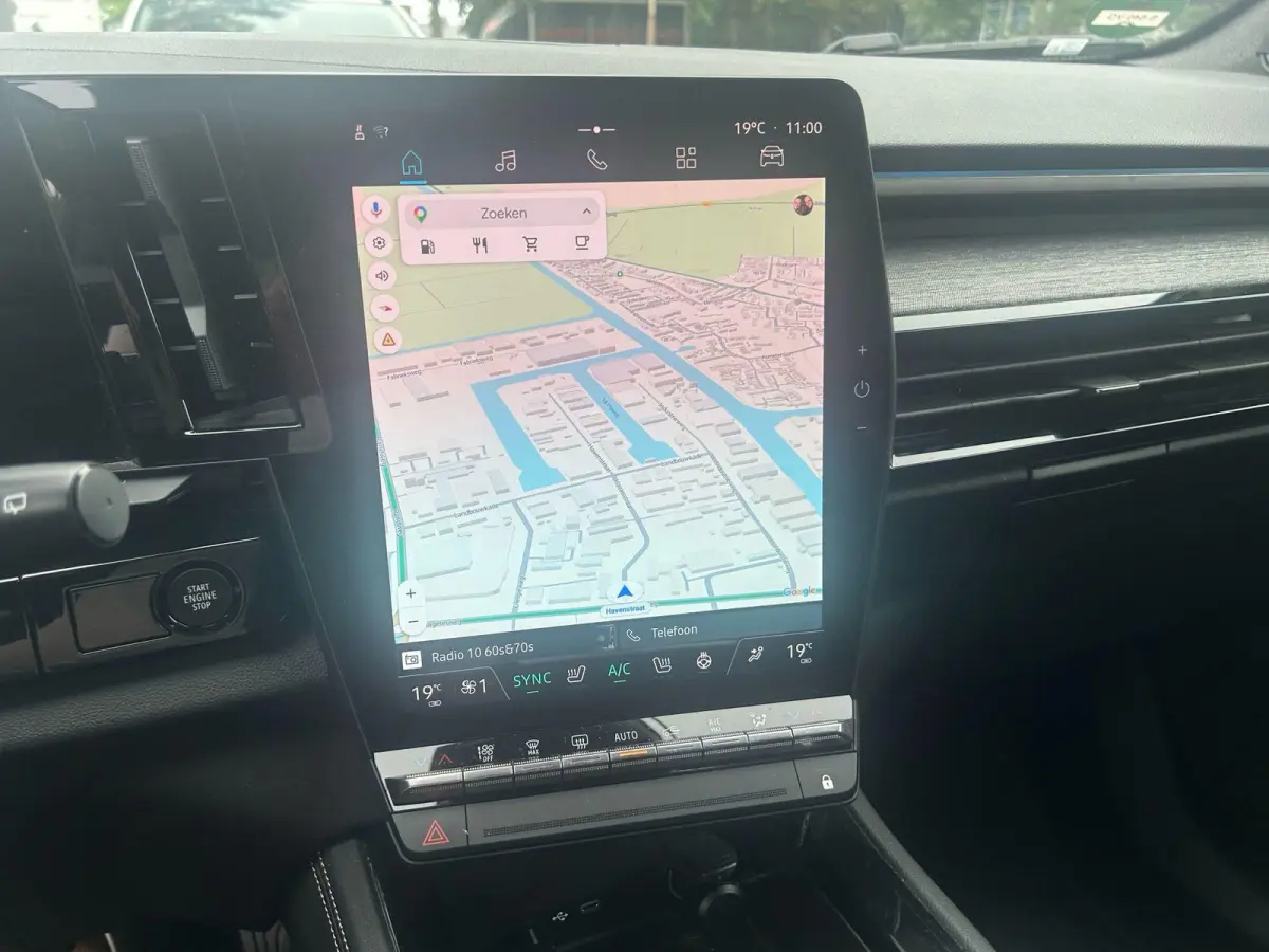 techno E-Tech full hybrid 200 | Pack advanced driving assist | Pack Comfort | pack around view camera | Pack Safety |