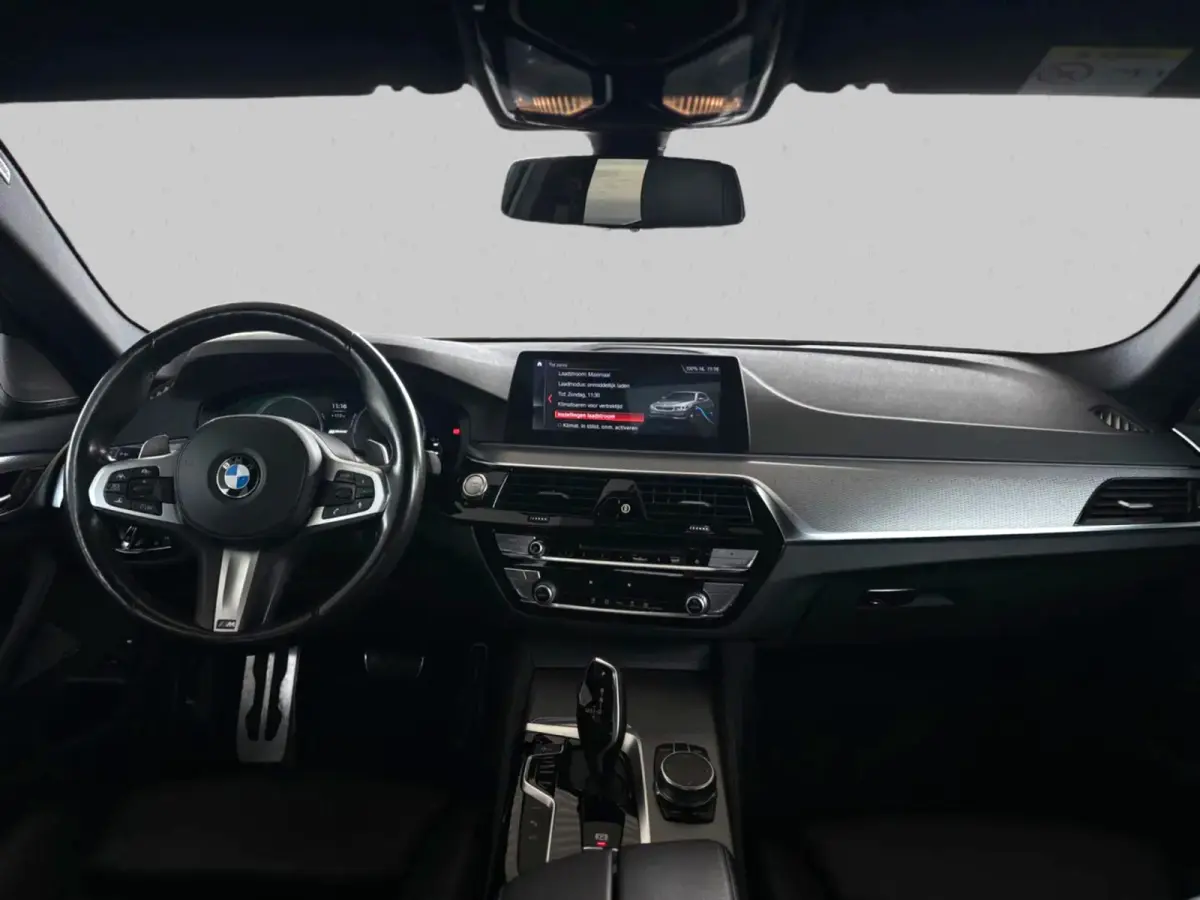 530e iPerformance High Executive(Dealer OnderH, Navi Prof, Comfort Zetels, Harman/ Kardon, Head-up, 360 camera, Etc)