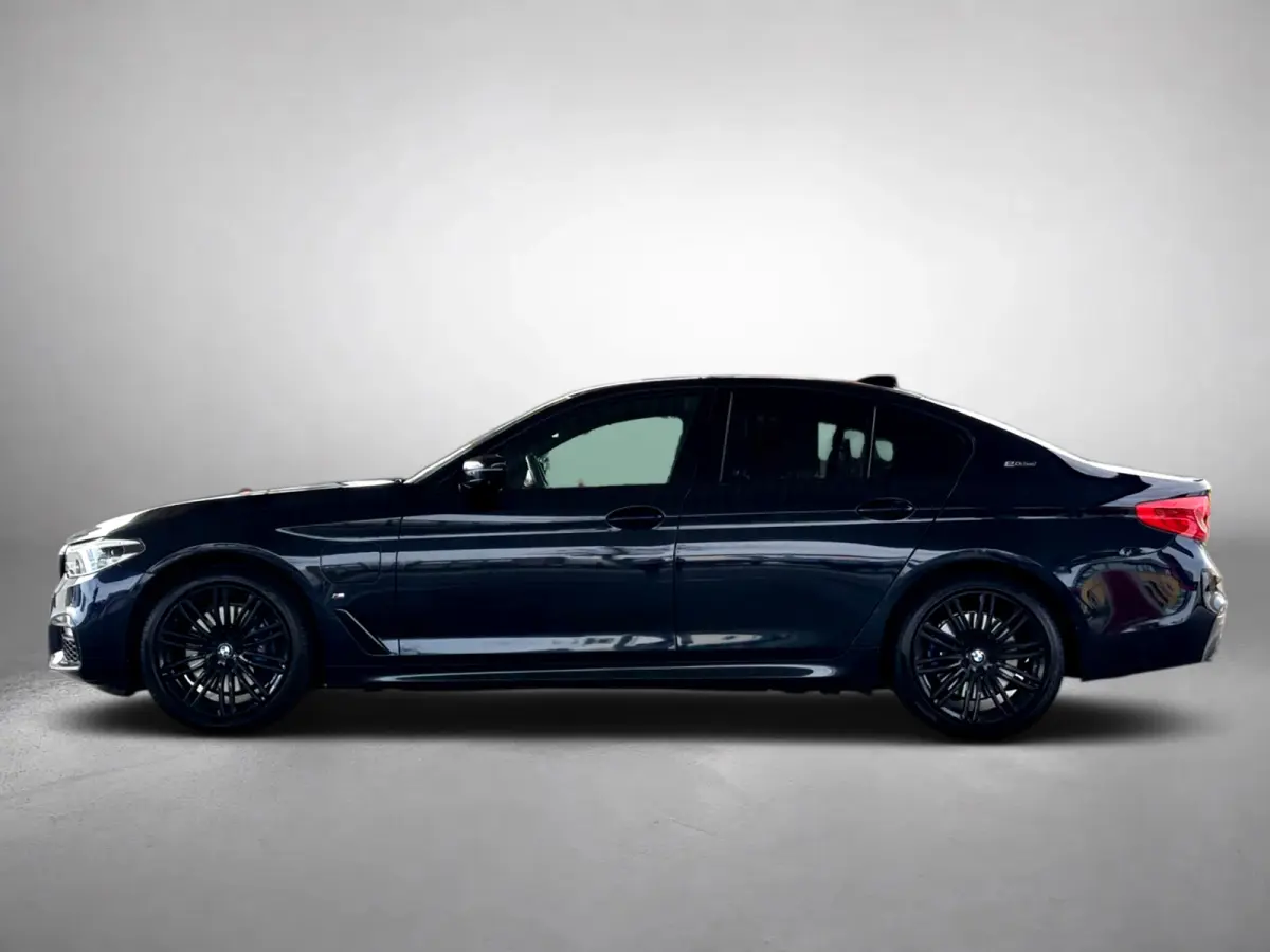 530e iPerformance High Executive(Dealer OnderH, Navi Prof, Comfort Zetels, Harman/ Kardon, Head-up, 360 camera, Etc)