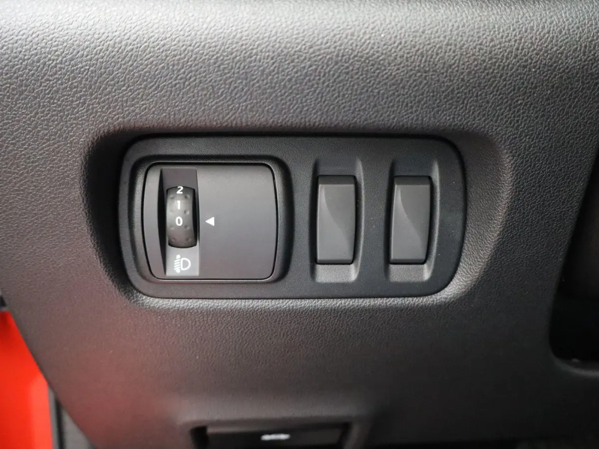 TCe 140 EDC GPF BOSE Edition | automaat | trekhaak |