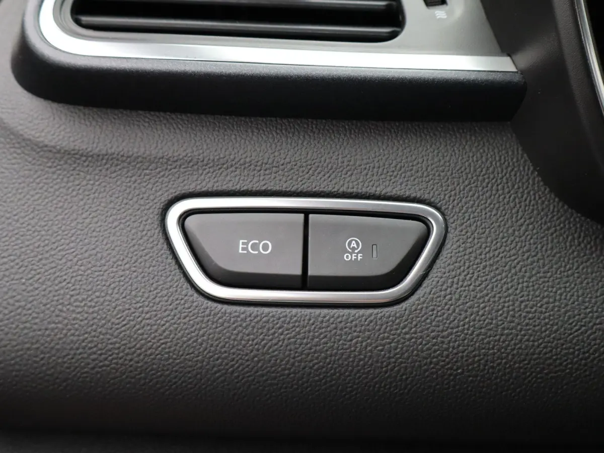 TCe 140 EDC GPF BOSE Edition | automaat | trekhaak |