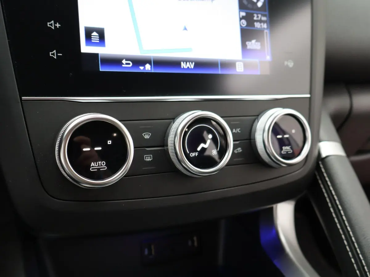 TCe 140 EDC GPF BOSE Edition | automaat | trekhaak |