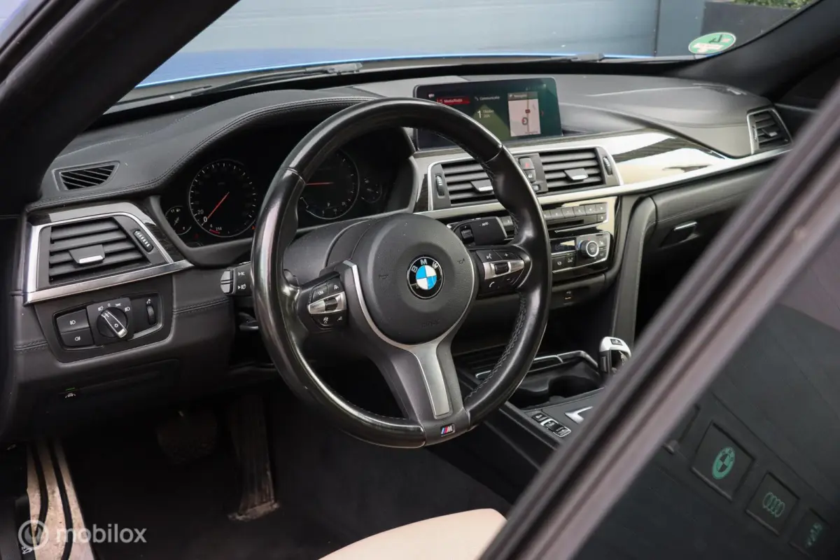 330i High Executive