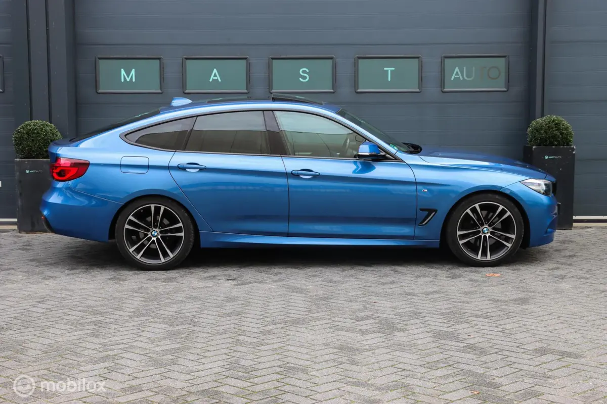 330i High Executive
