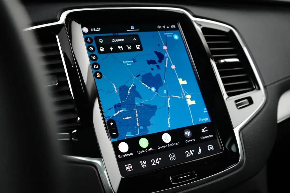 2.0 T8 Recharge AWD Plus Bright | BLIS | Leder | 20" | Harman Kardon |