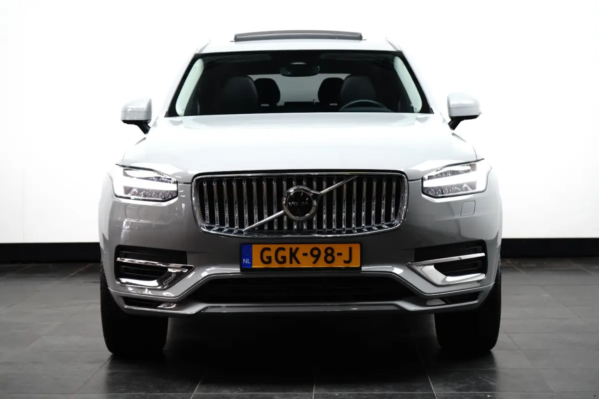 2.0 T8 Recharge AWD Plus Bright | BLIS | Leder | 20" | Harman Kardon |