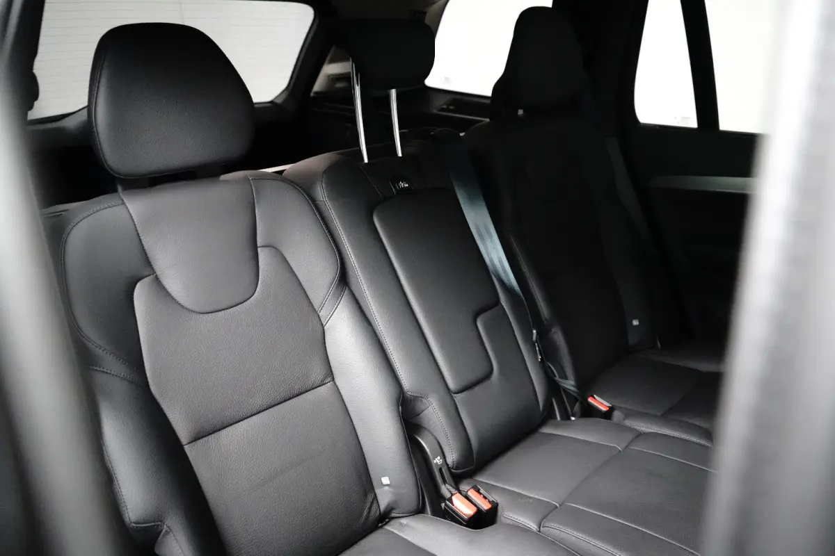 2.0 T8 Recharge AWD Plus Bright | BLIS | Leder | 20" | Harman Kardon |
