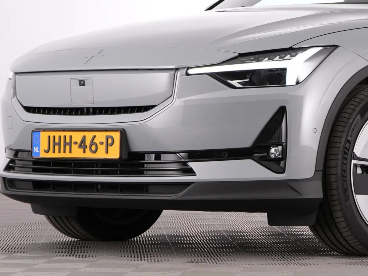 Standard Range Single Motor Plus 70 kWh | PANORAMADAK | harman/kardon | EL. Stoelen ✅ 1e Eigenaar !