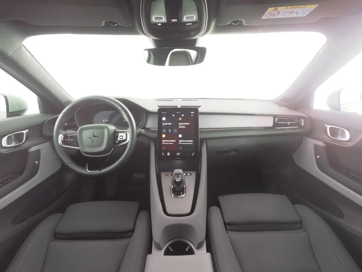 Standard Range Single Motor Plus 70 kWh | PANORAMADAK | harman/kardon | EL. Stoelen ✅ 1e Eigenaar !