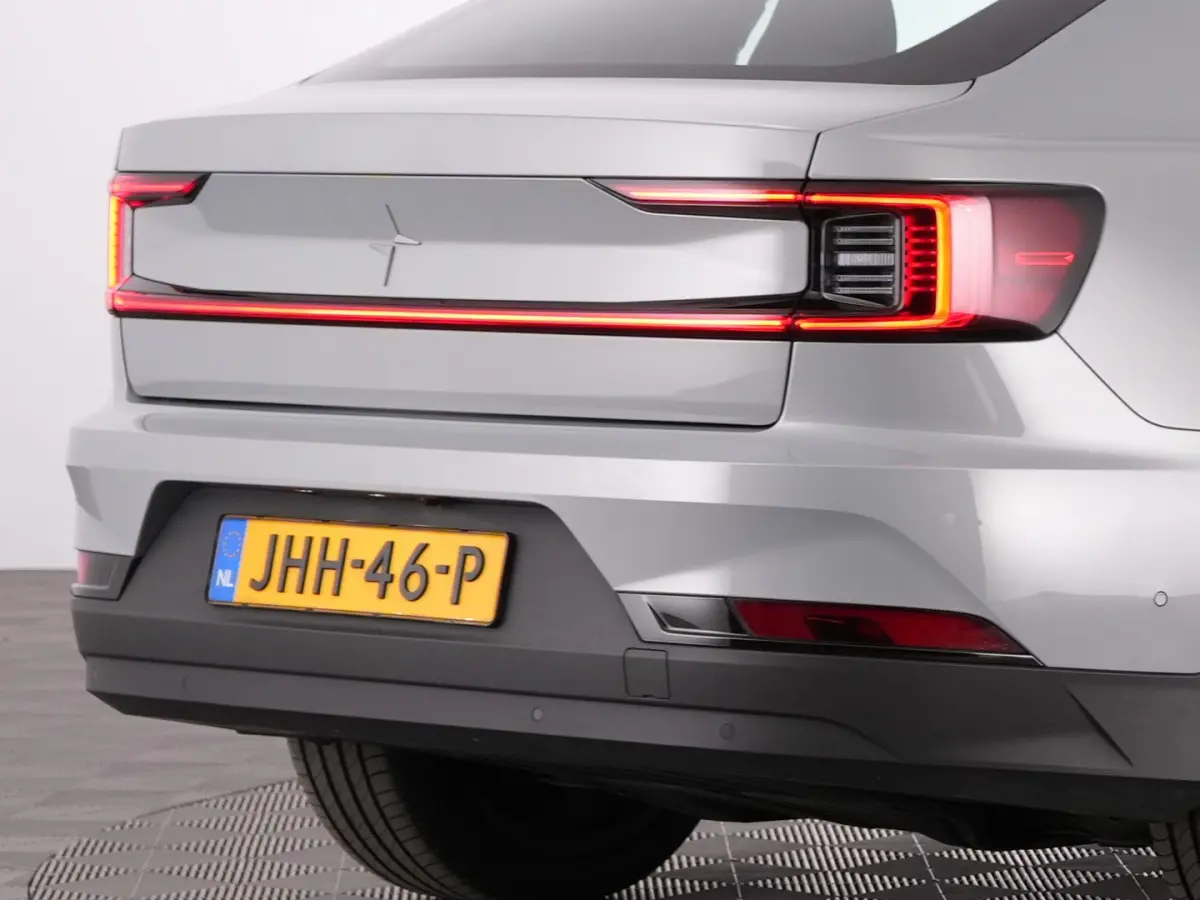 Standard Range Single Motor Plus 70 kWh | PANORAMADAK | harman/kardon | EL. Stoelen ✅ 1e Eigenaar !