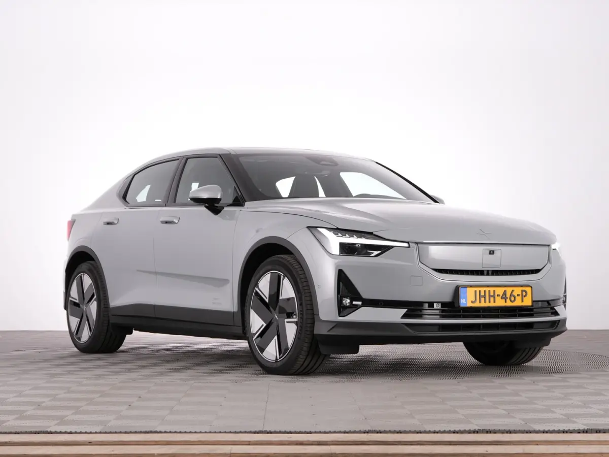 Standard Range Single Motor Plus 70 kWh | PANORAMADAK | harman/kardon | EL. Stoelen ✅ 1e Eigenaar !