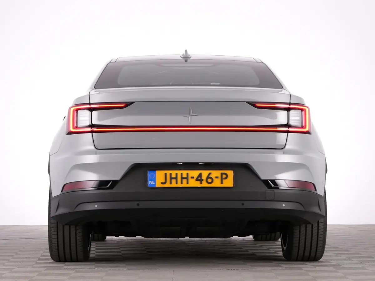 Standard Range Single Motor Plus 70 kWh | PANORAMADAK | harman/kardon | EL. Stoelen ✅ 1e Eigenaar !