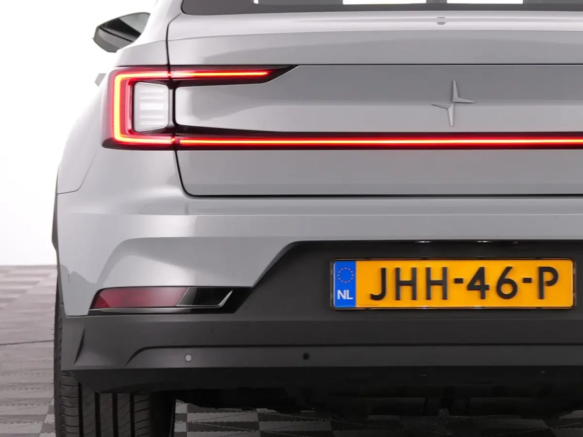 Standard Range Single Motor Plus 70 kWh | PANORAMADAK | harman/kardon | EL. Stoelen ✅ 1e Eigenaar !