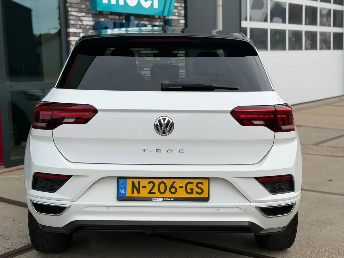 1.5 TSI 3x R-LINE DSG l VIRTUAL l CAMERA l ST-VERW l TREKHAAK l ADAPT.CRUISE l LANE ASSIST l CARPLAY