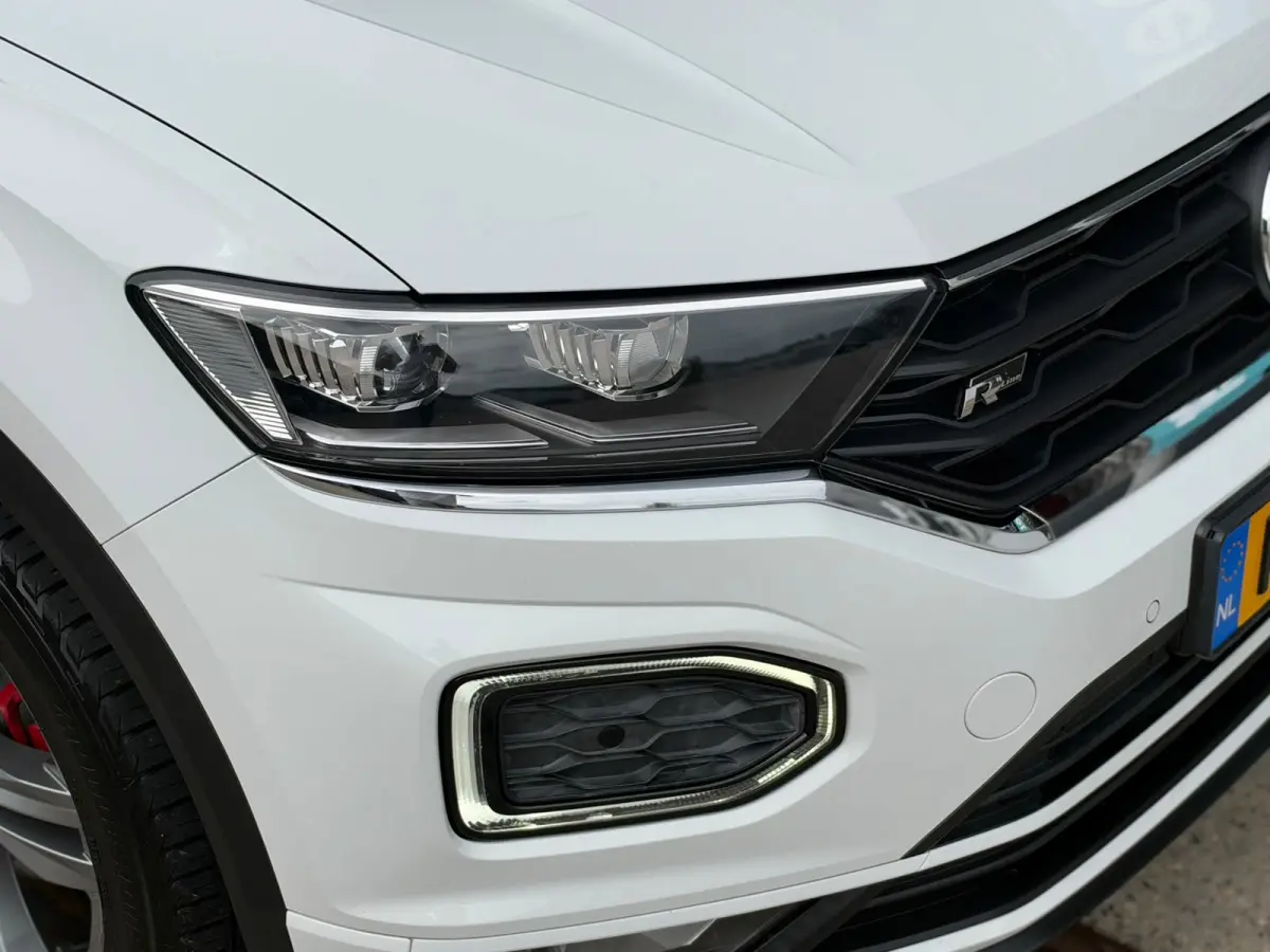 1.5 TSI 3x R-LINE DSG l VIRTUAL l CAMERA l ST-VERW l TREKHAAK l ADAPT.CRUISE l LANE ASSIST l CARPLAY