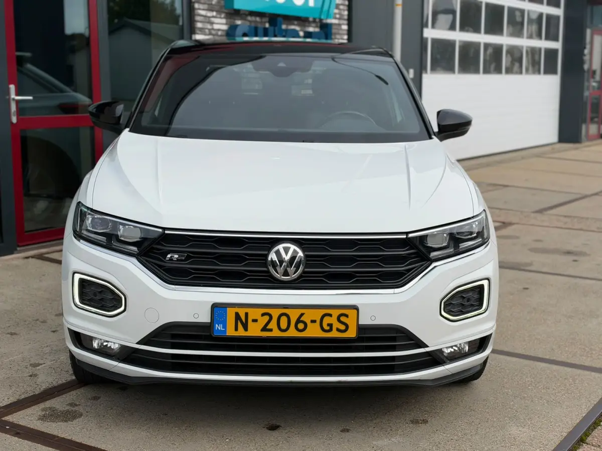 1.5 TSI 3x R-LINE DSG l VIRTUAL l CAMERA l ST-VERW l TREKHAAK l ADAPT.CRUISE l LANE ASSIST l CARPLAY