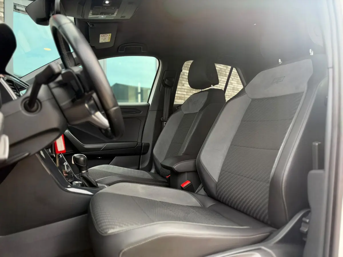 1.5 TSI 3x R-LINE DSG l VIRTUAL l CAMERA l ST-VERW l TREKHAAK l ADAPT.CRUISE l LANE ASSIST l CARPLAY