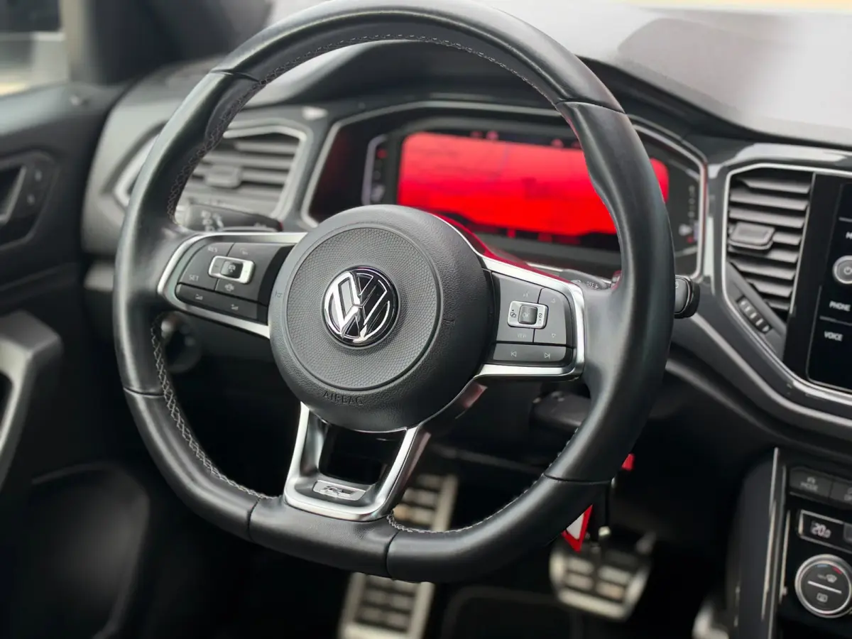 1.5 TSI 3x R-LINE DSG l VIRTUAL l CAMERA l ST-VERW l TREKHAAK l ADAPT.CRUISE l LANE ASSIST l CARPLAY