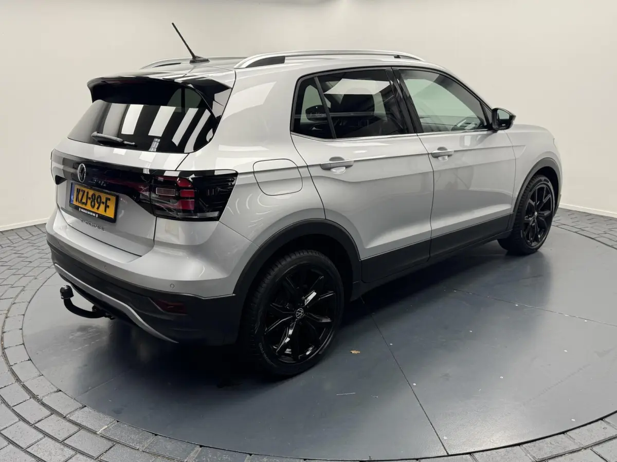 1.0 TSi Style 110PK Automaat-Trekhaak-Navigatie-Cr.contr-Carplay-Clima-Camera-Stoelverwarming-Parkeersensoren-Virtual-Lm18''velgen