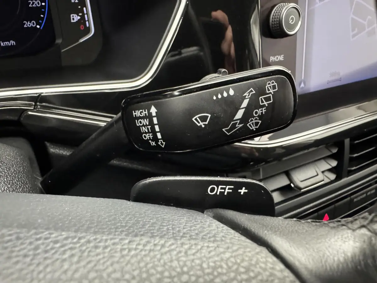 1.0 TSi Style 110PK Automaat-Trekhaak-Navigatie-Cr.contr-Carplay-Clima-Camera-Stoelverwarming-Parkeersensoren-Virtual-Lm18''velgen