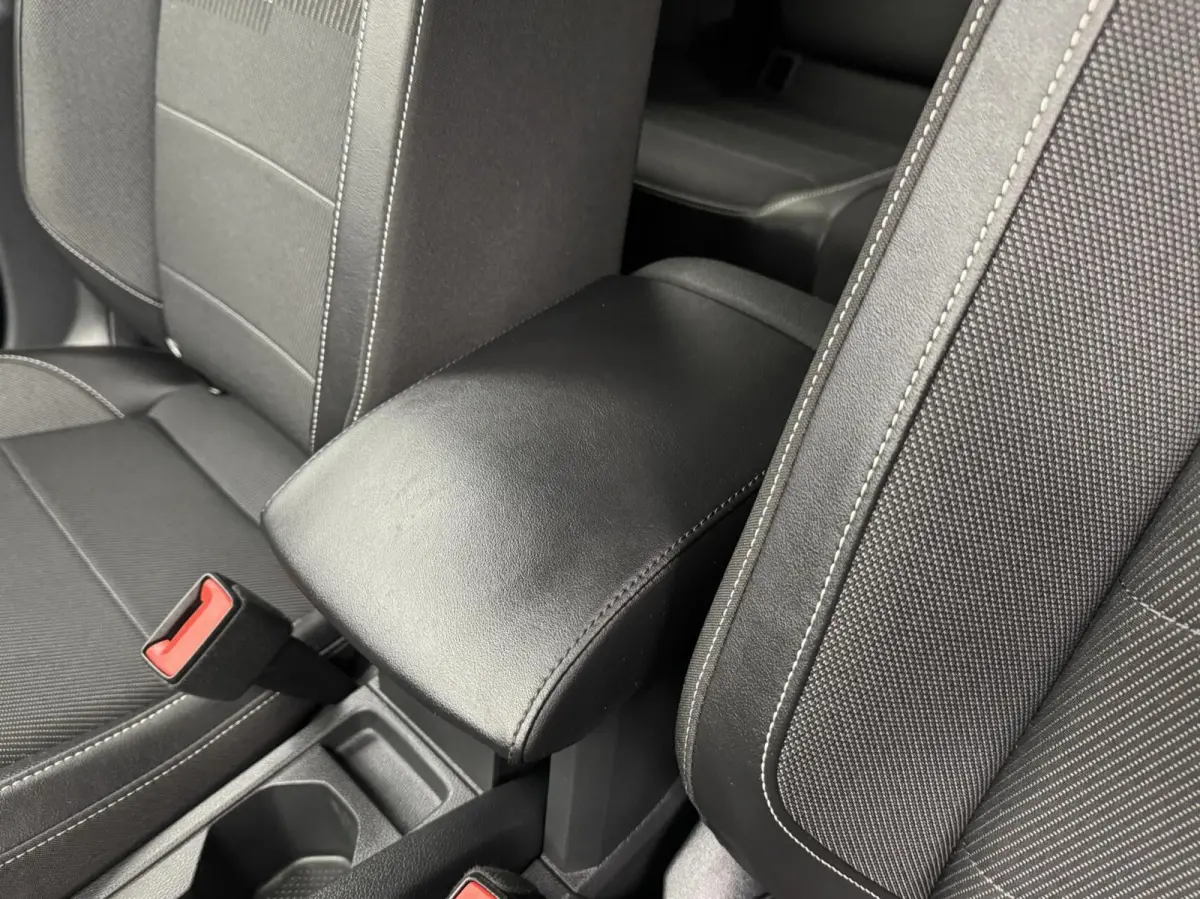 1.0 TSi Style 110PK Automaat-Trekhaak-Navigatie-Cr.contr-Carplay-Clima-Camera-Stoelverwarming-Parkeersensoren-Virtual-Lm18''velgen