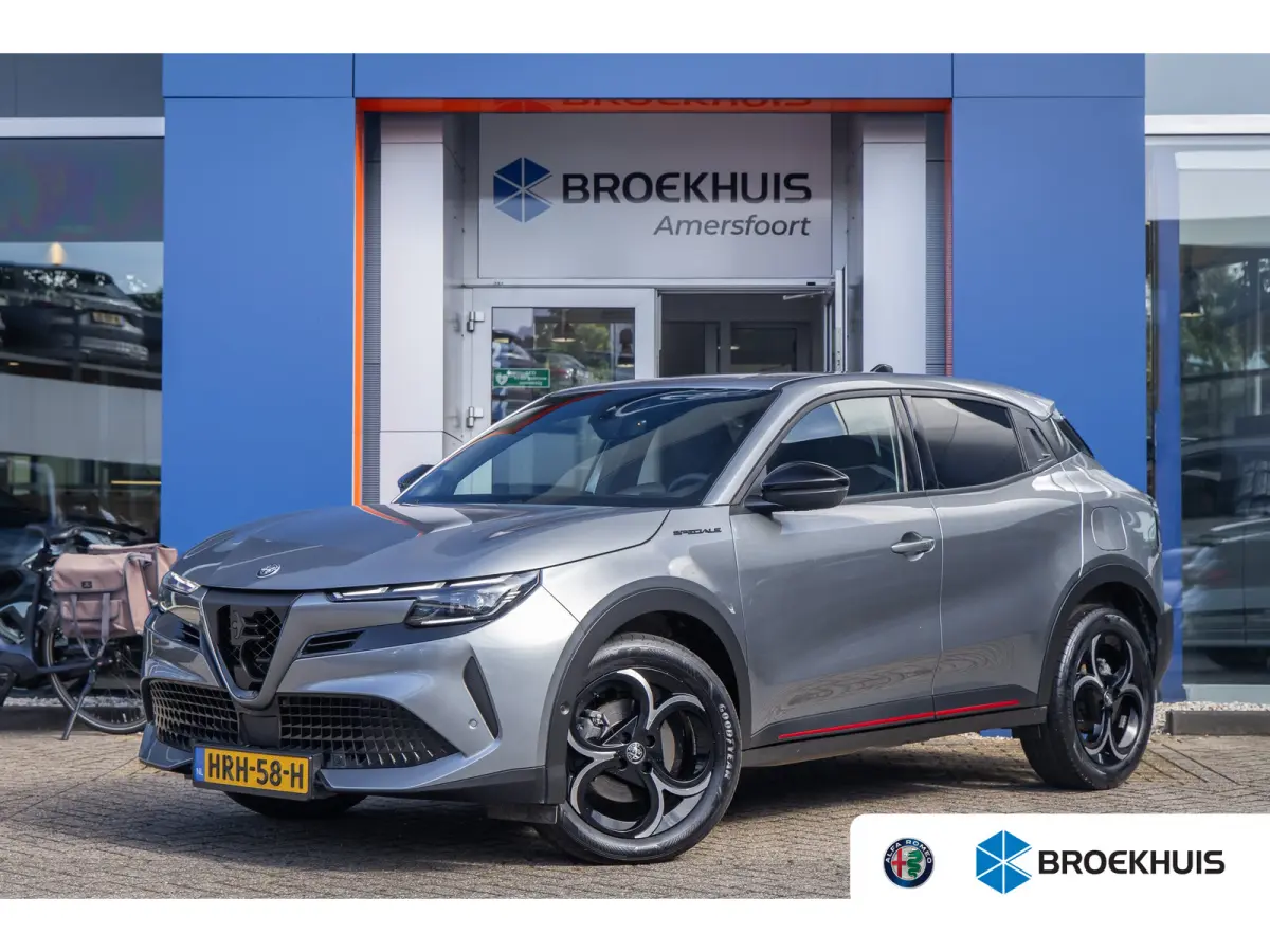 1.2 Turbo Hybrid Ibrida Speciale | Apple Carplay/Android Auto | Elek. Stoelen met Massagefunctie | Dodehoek detectie | Matrix LED | Keyless | Sfeerverlichting | Apple Carplay/Android Auto|te