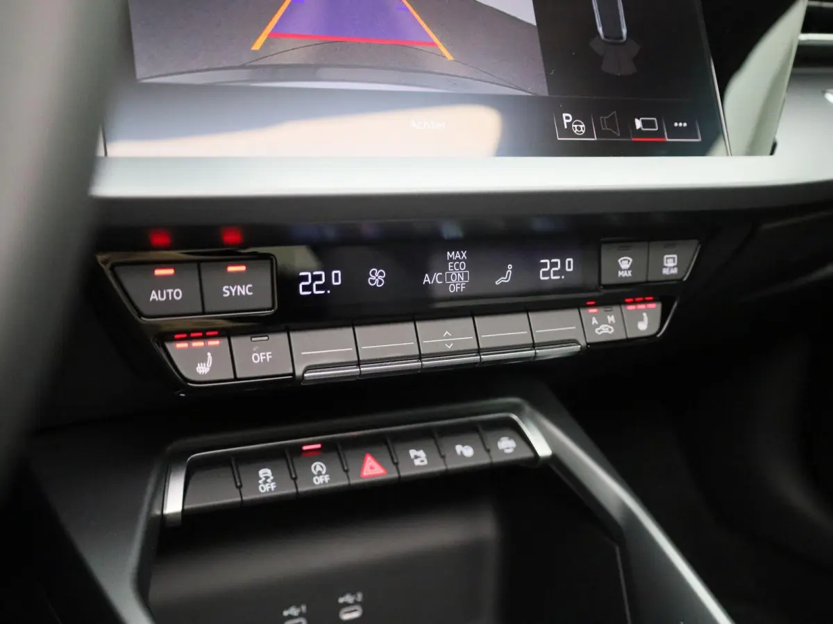 30 TFSI Advanced edition 116 PK | Automaat | Adaptive cruise control | Panoramadak | Camera | Head-up display | Navigatie | SONOS | Autom. airconditioning 3 zones | Stoelverwarming voorin | 