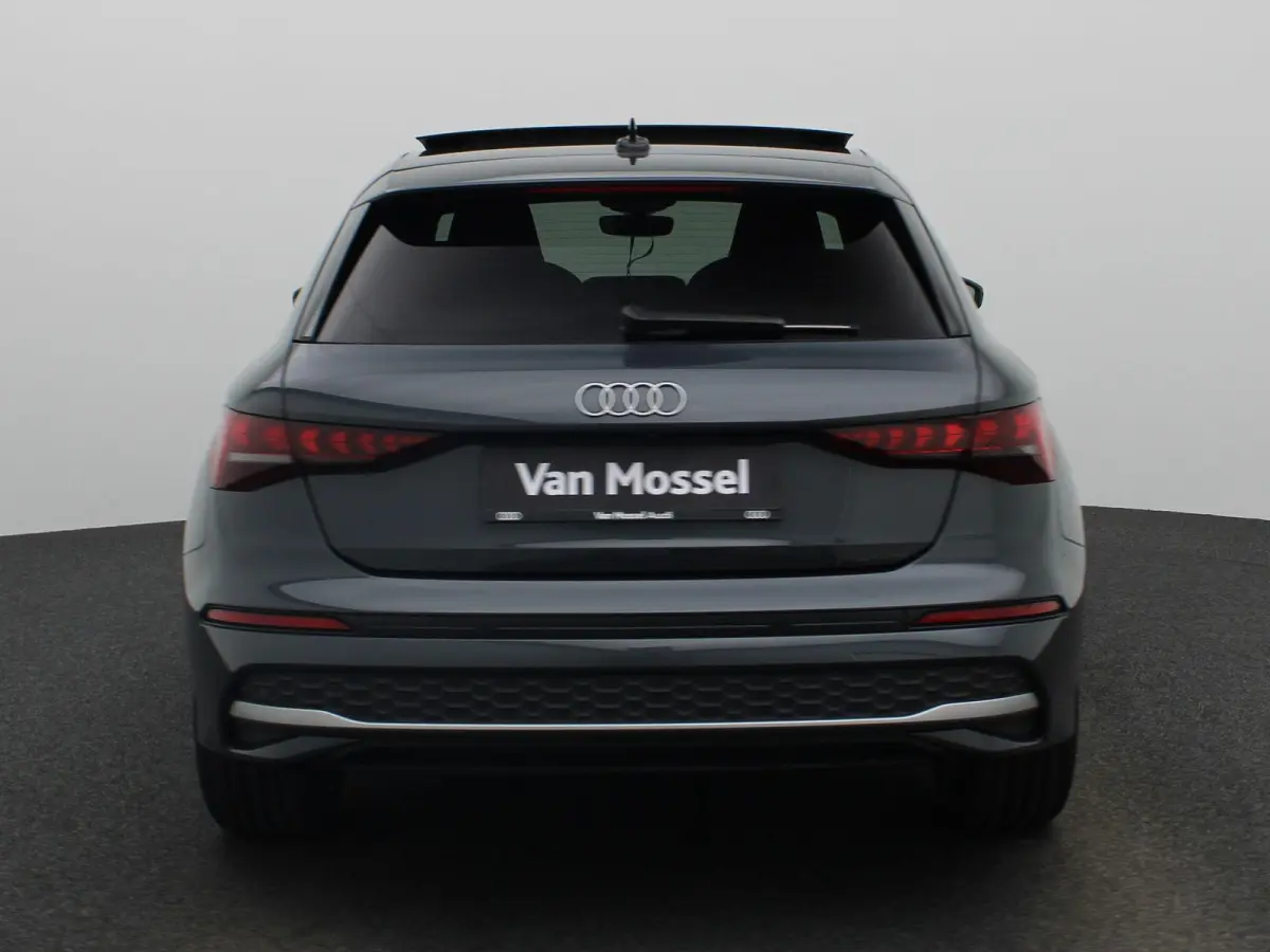 30 TFSI Advanced edition 116 PK | Automaat | Adaptive cruise control | Panoramadak | Camera | Head-up display | Navigatie | SONOS | Autom. airconditioning 3 zones | Stoelverwarming voorin | 