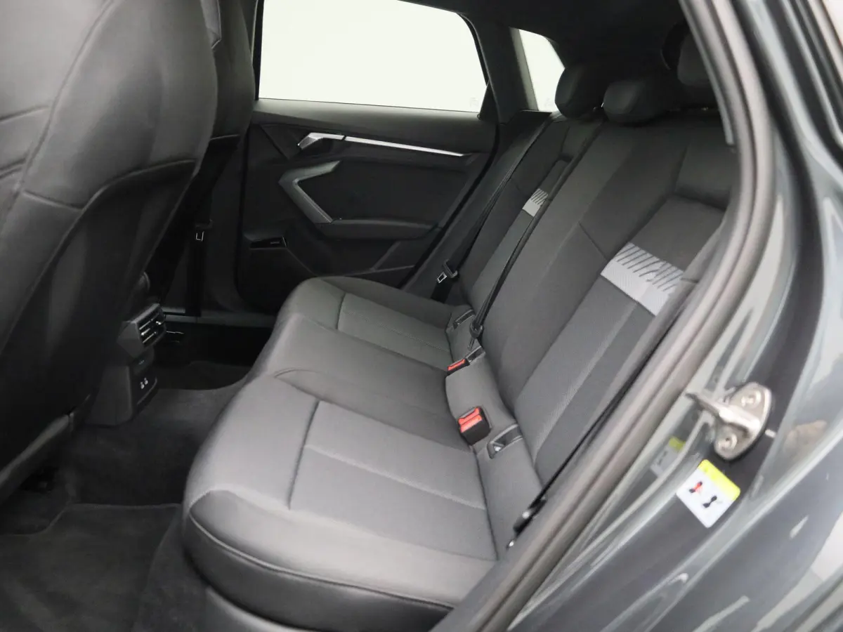 30 TFSI Advanced edition 116 PK | Automaat | Adaptive cruise control | Panoramadak | Camera | Head-up display | Navigatie | SONOS | Autom. airconditioning 3 zones | Stoelverwarming voorin | 