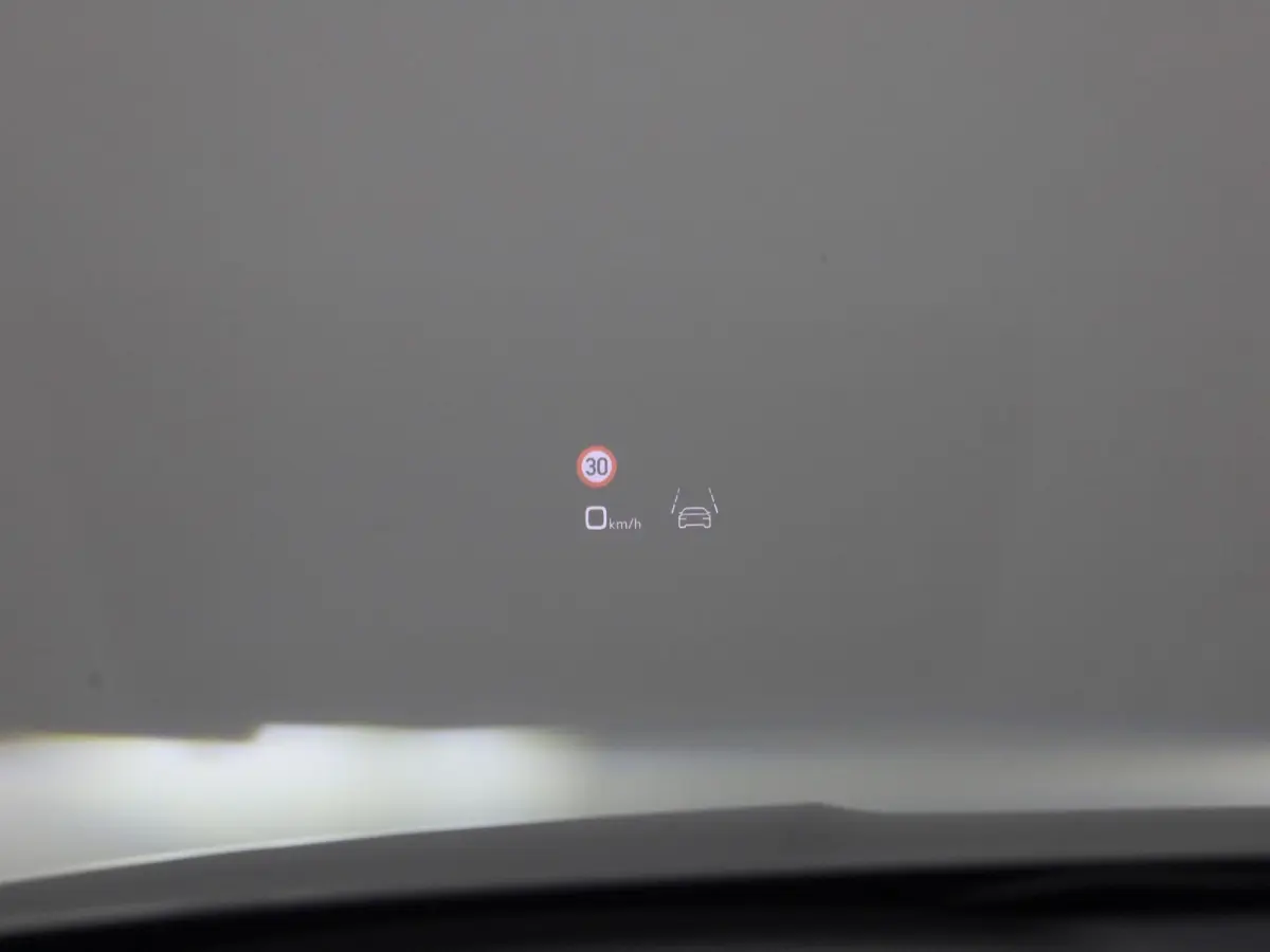 30 TFSI Advanced edition 116 PK | Automaat | Adaptive cruise control | Panoramadak | Camera | Head-up display | Navigatie | SONOS | Autom. airconditioning 3 zones | Stoelverwarming voorin | 