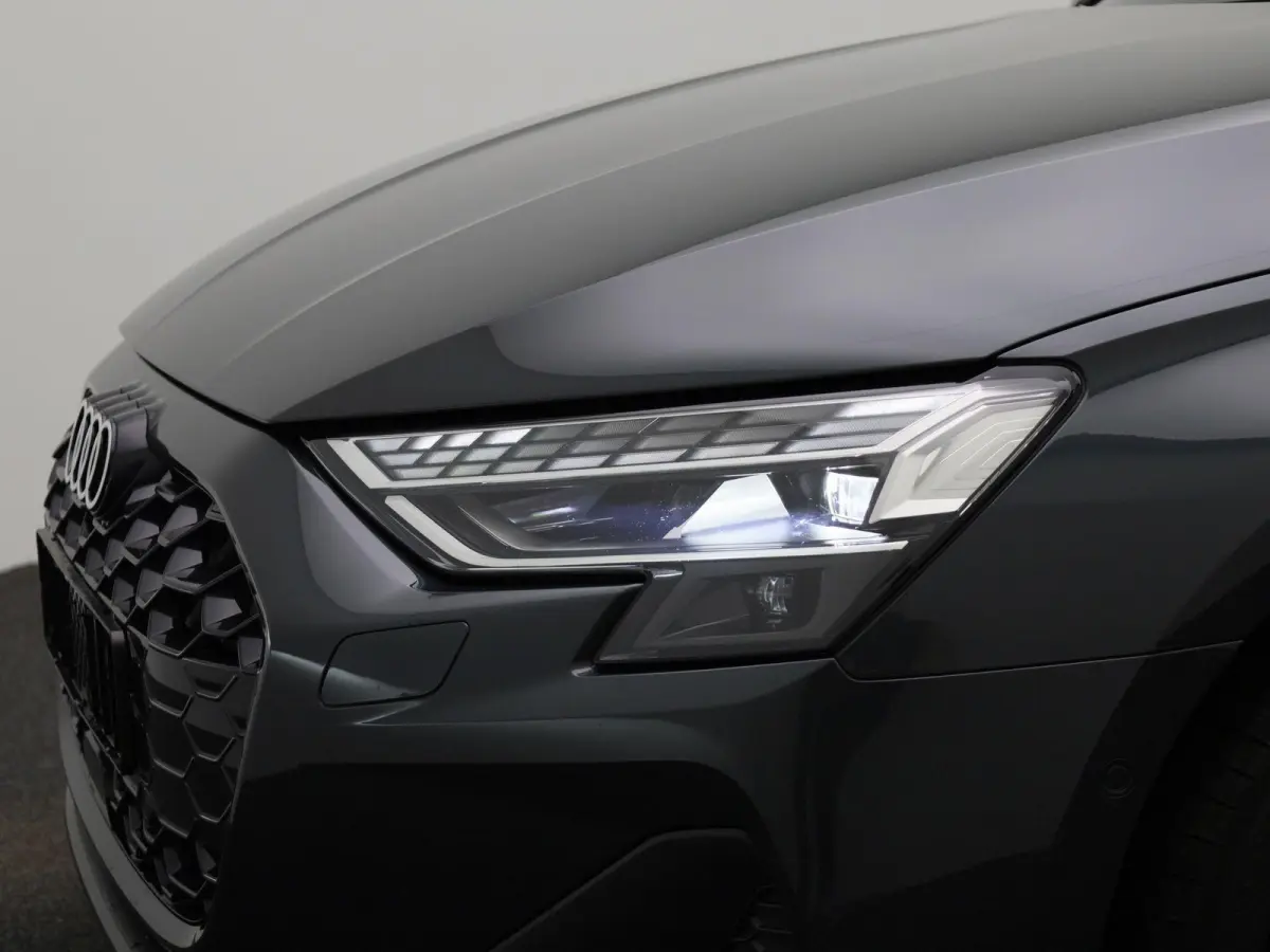 30 TFSI Advanced edition 116 PK | Automaat | Adaptive cruise control | Panoramadak | Camera | Head-up display | Navigatie | SONOS | Autom. airconditioning 3 zones | Stoelverwarming voorin | 