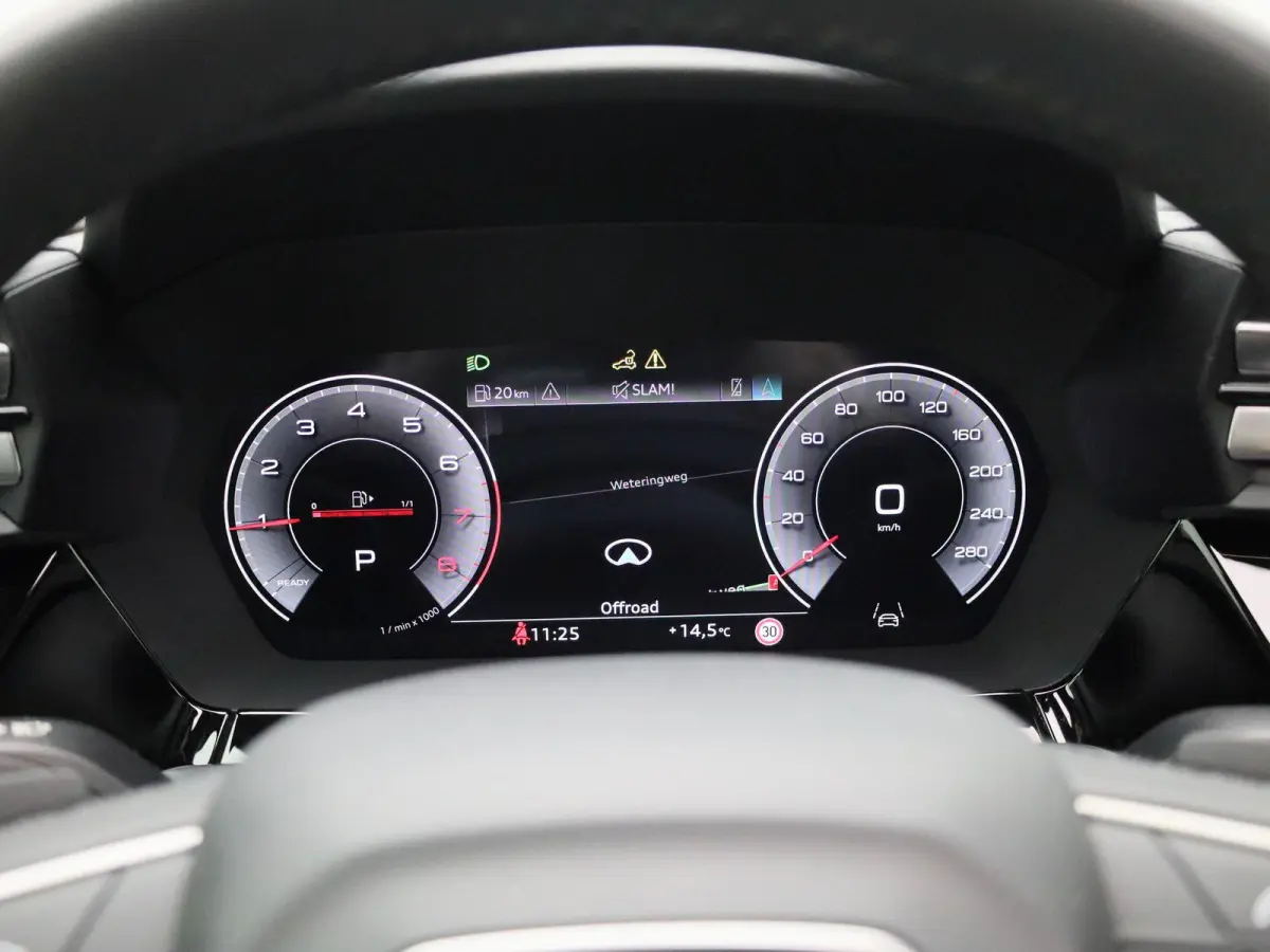 30 TFSI Advanced edition 116 PK | Automaat | Adaptive cruise control | Panoramadak | Camera | Head-up display | Navigatie | SONOS | Autom. airconditioning 3 zones | Stoelverwarming voorin | 