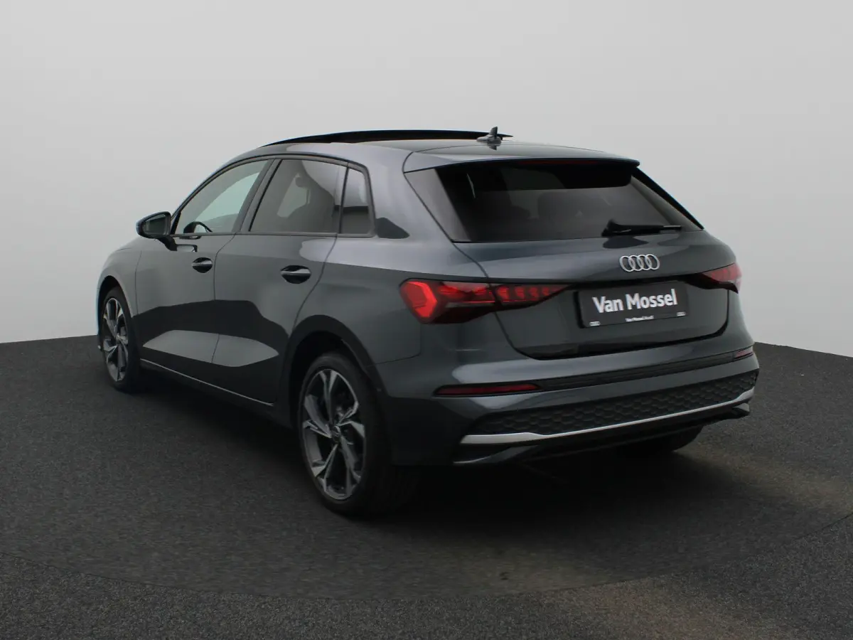 30 TFSI Advanced edition 116 PK | Automaat | Adaptive cruise control | Panoramadak | Camera | Head-up display | Navigatie | SONOS | Autom. airconditioning 3 zones | Stoelverwarming voorin | 