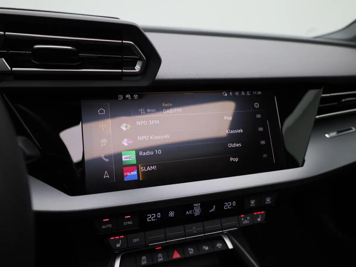 30 TFSI Advanced edition 116 PK | Automaat | Adaptive cruise control | Panoramadak | Camera | Head-up display | Navigatie | SONOS | Autom. airconditioning 3 zones | Stoelverwarming voorin | 