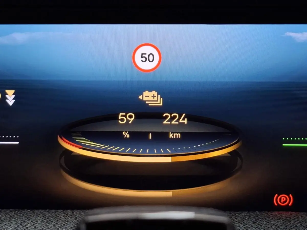 Max Comfort Range 74 kWh 100%SOH! Tot 8 Jaar Garantie! | Schuif-/Kanteldak | Afn. Trekhaak | Vol-Leder | Warmtepomp | Massage | Elektr. Achterklep | Adaptive Cruise | !!