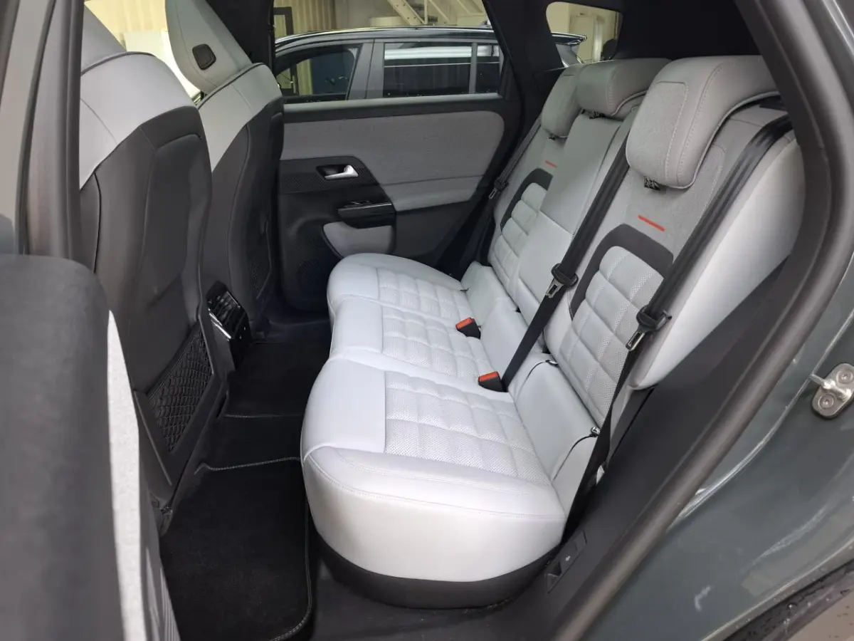 Max Comfort Range 74 kWh 100%SOH! Tot 8 Jaar Garantie! | Schuif-/Kanteldak | Afn. Trekhaak | Vol-Leder | Warmtepomp | Massage | Elektr. Achterklep | Adaptive Cruise | !!