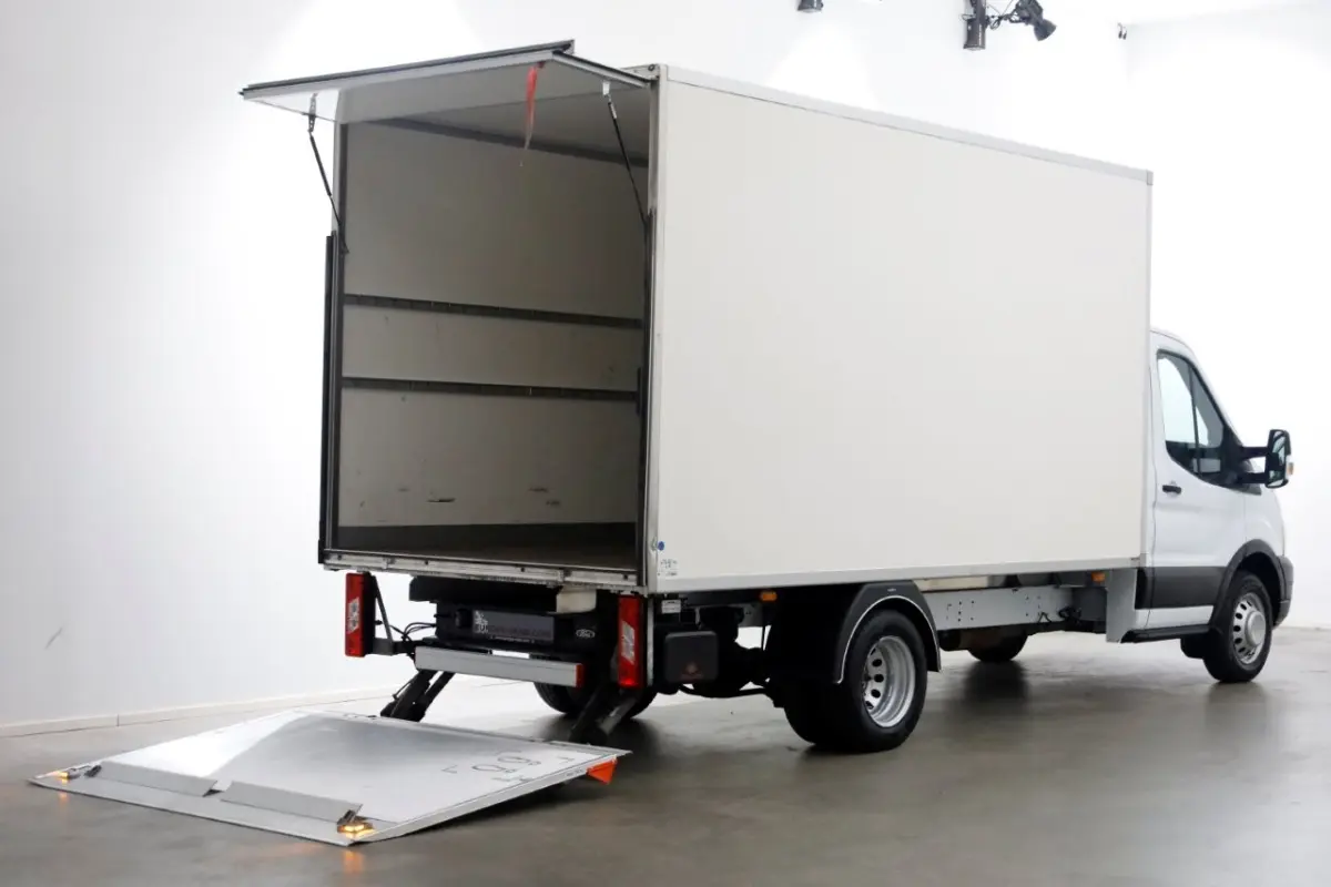 350 2.0 TDCI 130pk Trend Dubbel Lucht Bakwagen met laadklep 06-2022
