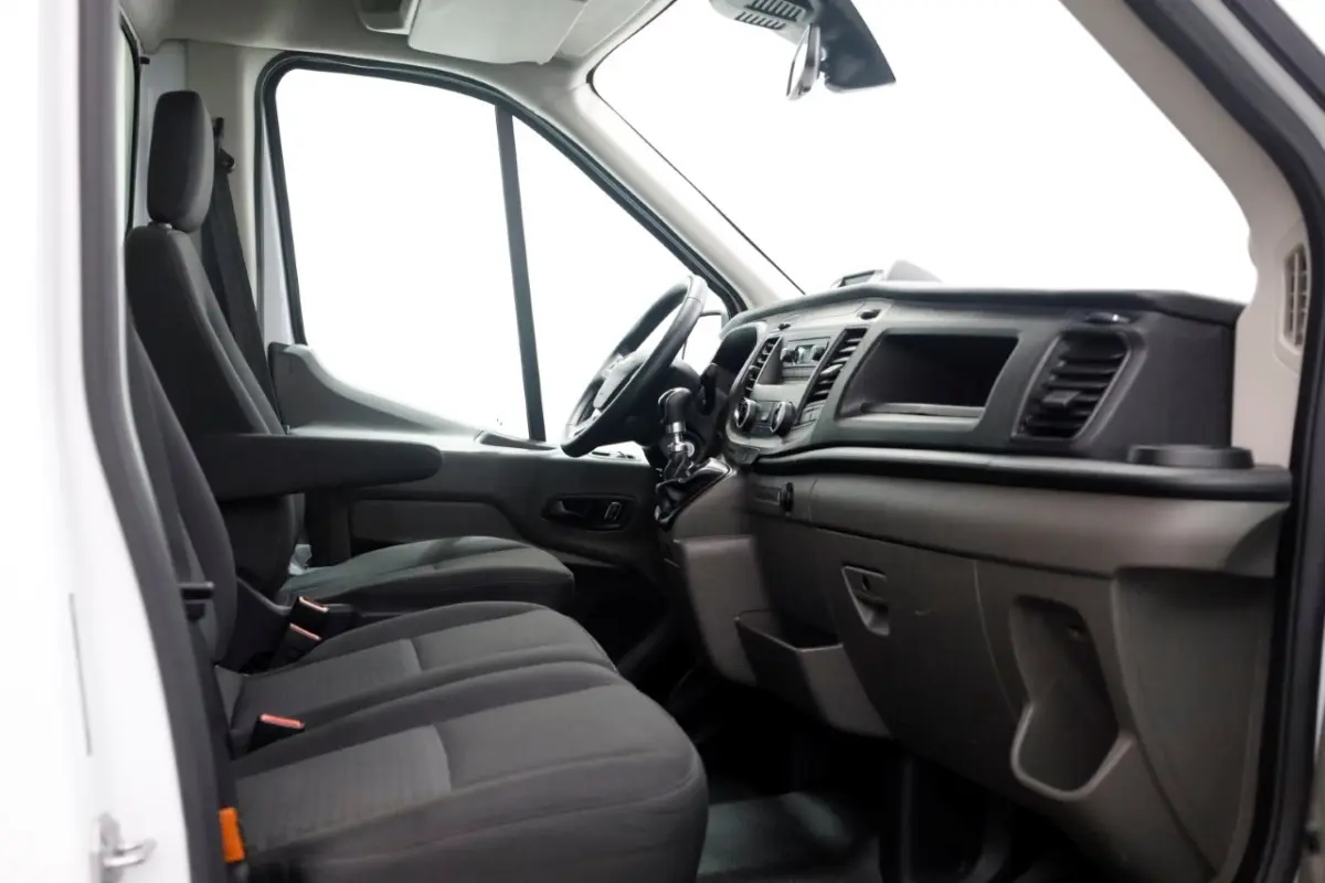 350 2.0 TDCI 130pk Trend Dubbel Lucht Bakwagen met laadklep 06-2022